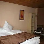 Hinter Den Spiegeln Hotel