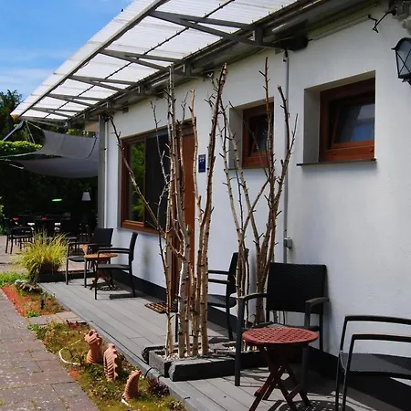 Hinter Den Spiegeln Heimbach