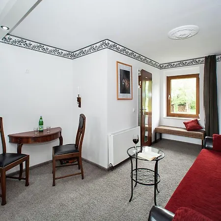 Hinter Den Spiegeln 하임바흐