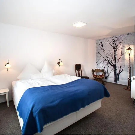 Hinter Den Spiegeln 하임바흐