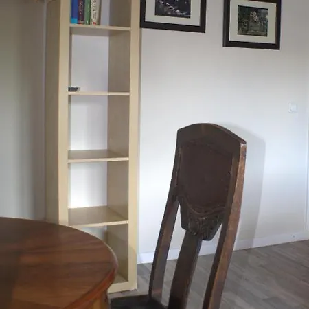 Hinter Den Spiegeln 3*