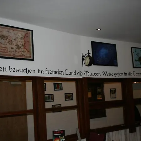 Hinter Den Spiegeln Heimbach