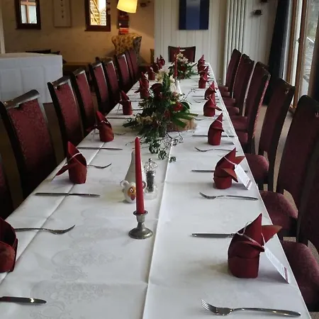 Hotel Hinter Den Spiegeln