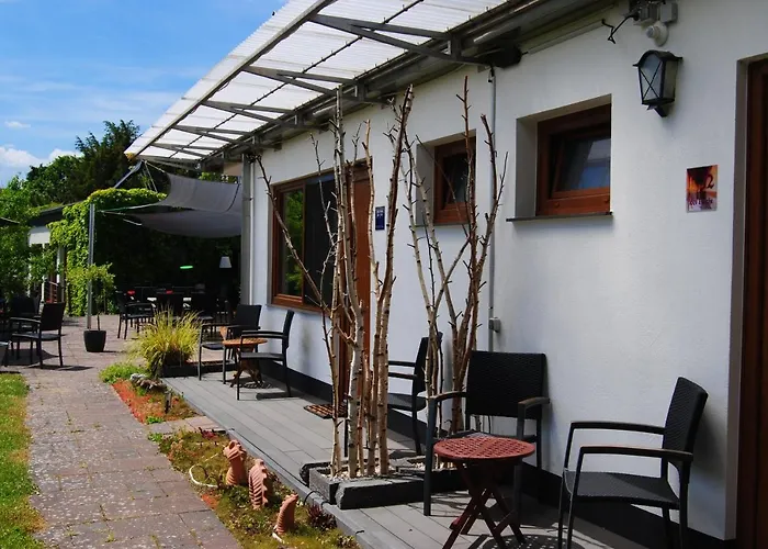 Hinter Den Spiegeln Heimbach