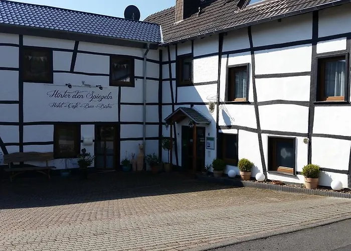 Hinter Den Spiegeln Heimbach