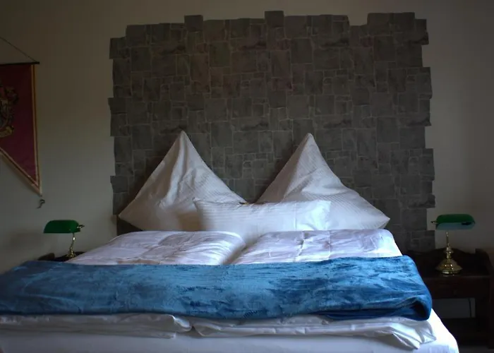 Hinter Den Spiegeln Heimbach