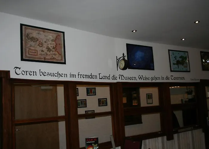 Hinter Den Spiegeln Heimbach